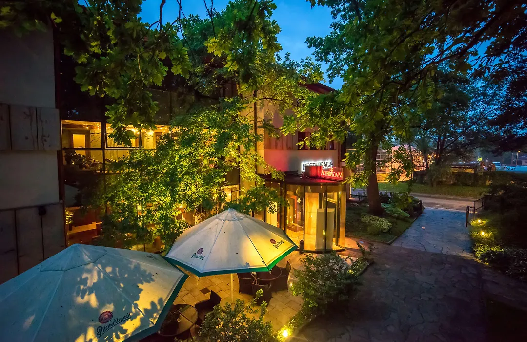 Farmona Hotel Business & Spa-1